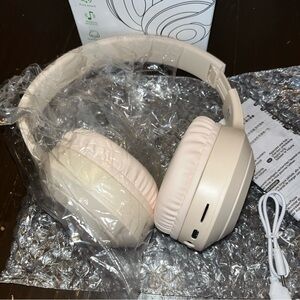 Portable M5 Wireless Stereo Headphones Bluetooth Headset MIC - KHAKI COLOR